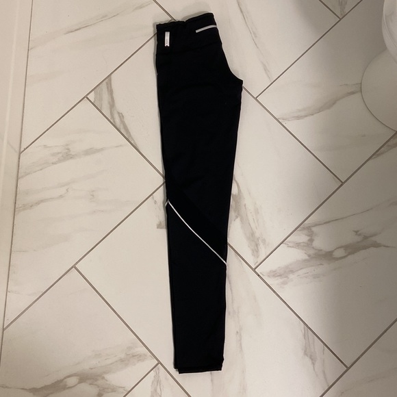 Zella athletic leggings black low rise on the hip, small petite reflector - Picture 5 of 5